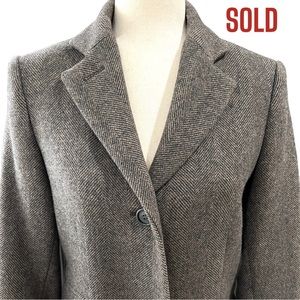 ***SOLD***LAUREN RALPH LAUREN Walker Coat. Sand/Black.  Size 6. EUC